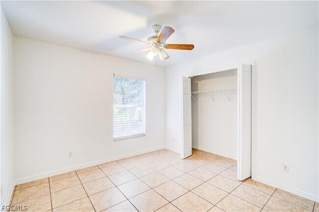 Building Photo - 2705 Matena Ave S