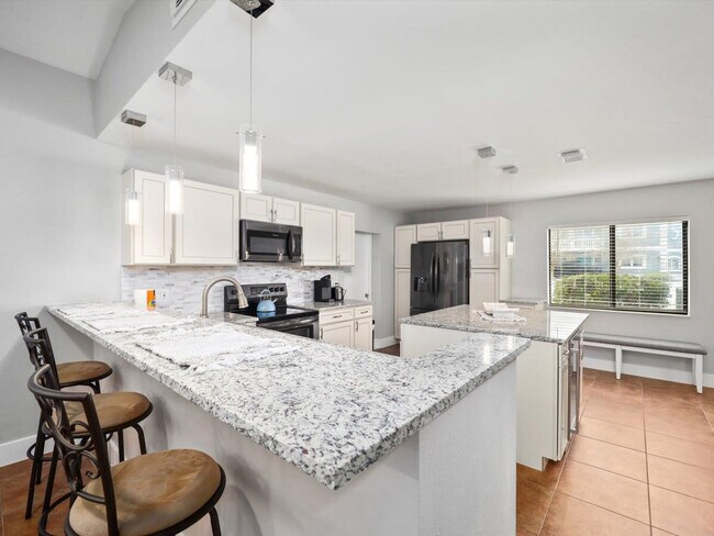 Building Photo - 2 Cedar Ct