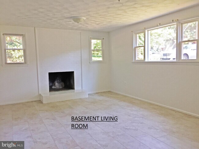 Rec Rm - 9204 Dellwood Dr