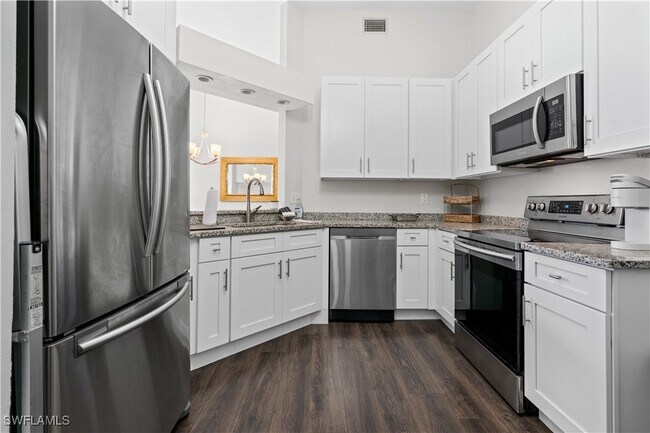 Building Photo - 2711 Citrus Lake Dr