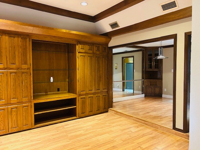 Building Photo - 2036 S 5th St