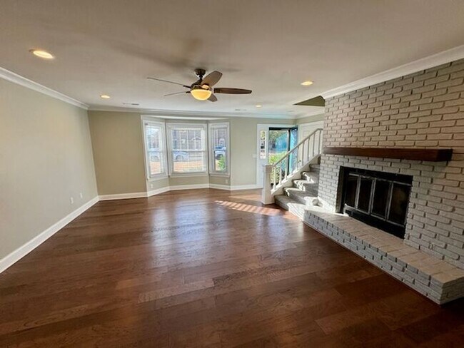 Building Photo - MOVE IN SPECIAL-Luxury in the heart of Madison with a 2 car garage