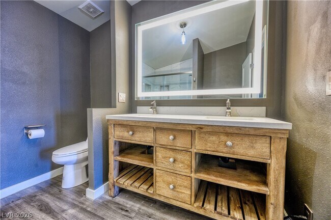 Building Photo - 5581 Wheatfield Dr