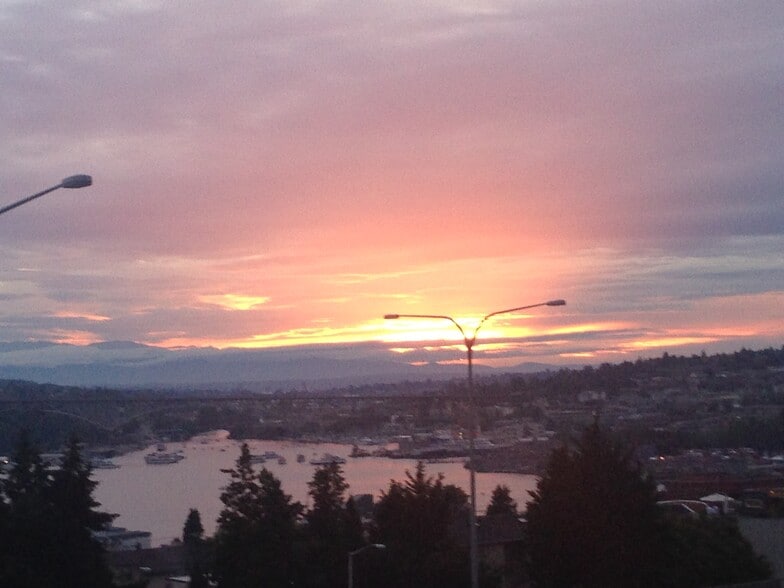 Building Photo - 1966 Harvard Ave E