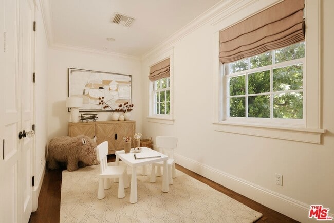 Building Photo - 2435 Mandeville Canyon Rd