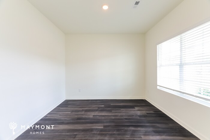 Building Photo - 5700 Timber Leaf Lp