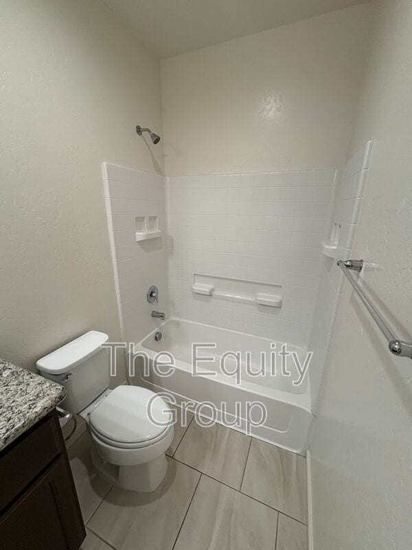 Building Photo - 918 W Sedona Ave