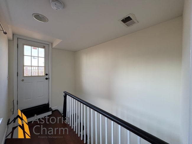 Building Photo - Backyard Fire Pit, Rooftop Terrace, and Mo...