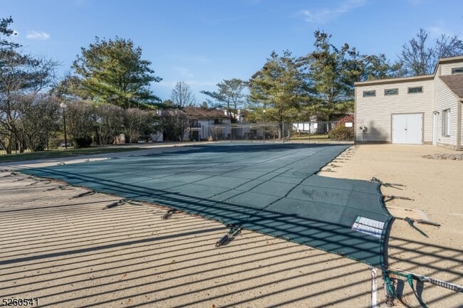 Building Photo - 50 Sam Bonnell Dr