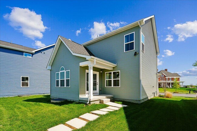 Building Photo - 1303 Potomac View Pkwy