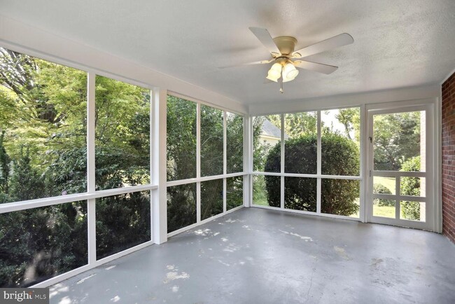 Building Photo - 3420 N Glebe Rd