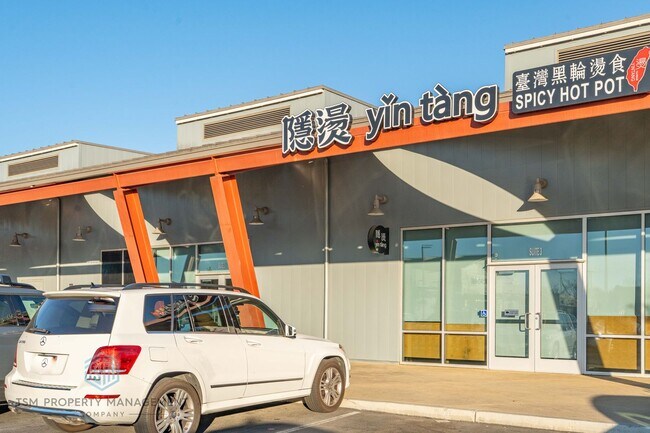 Building Photo - 3250 E Yountville Dr