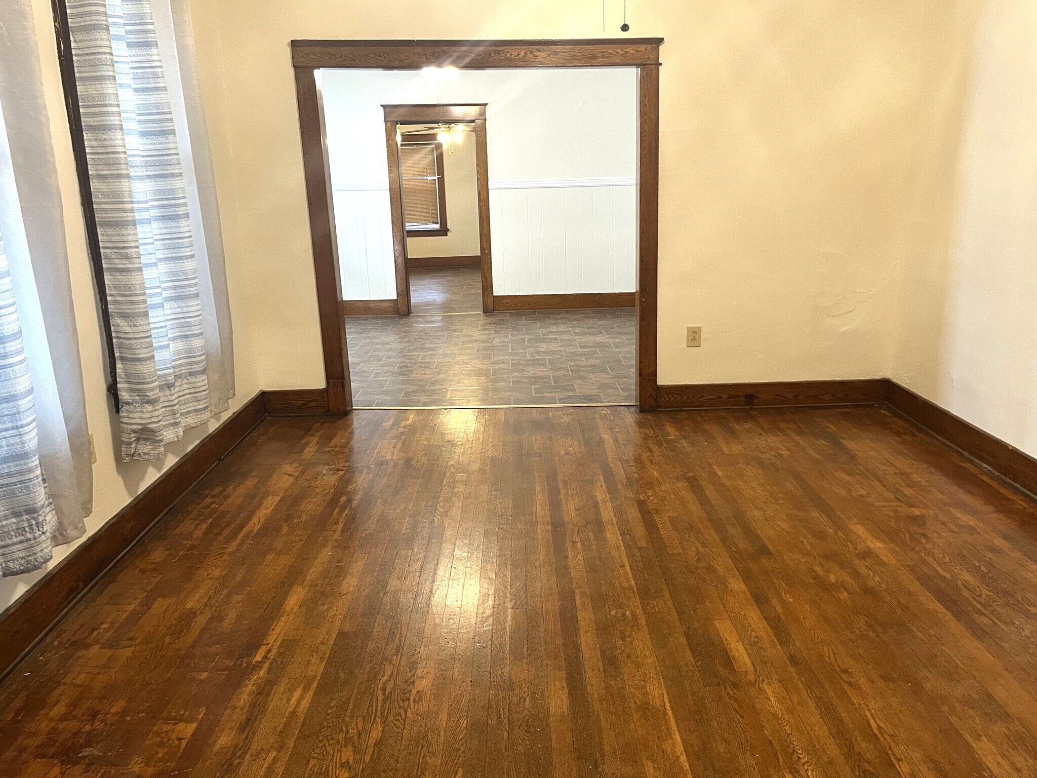 Building Photo - 1605 Chestnut St