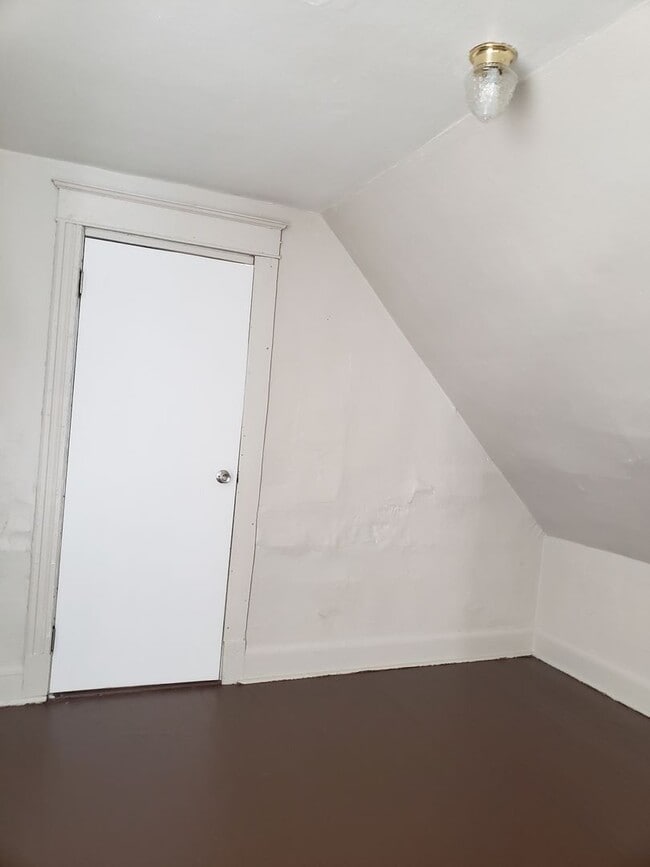 Building Photo - 2432WConcordiaK