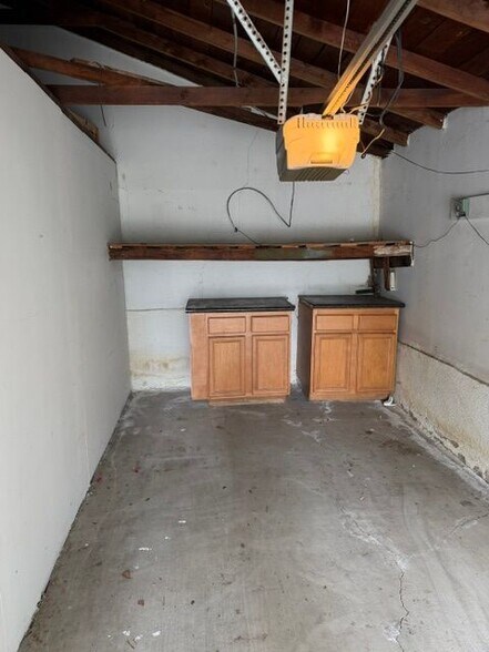 Building Photo - 611 N Rampart Blvd