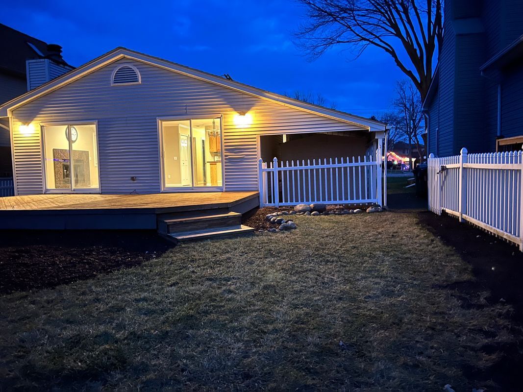 Building Photo - 38215 Circle Dr