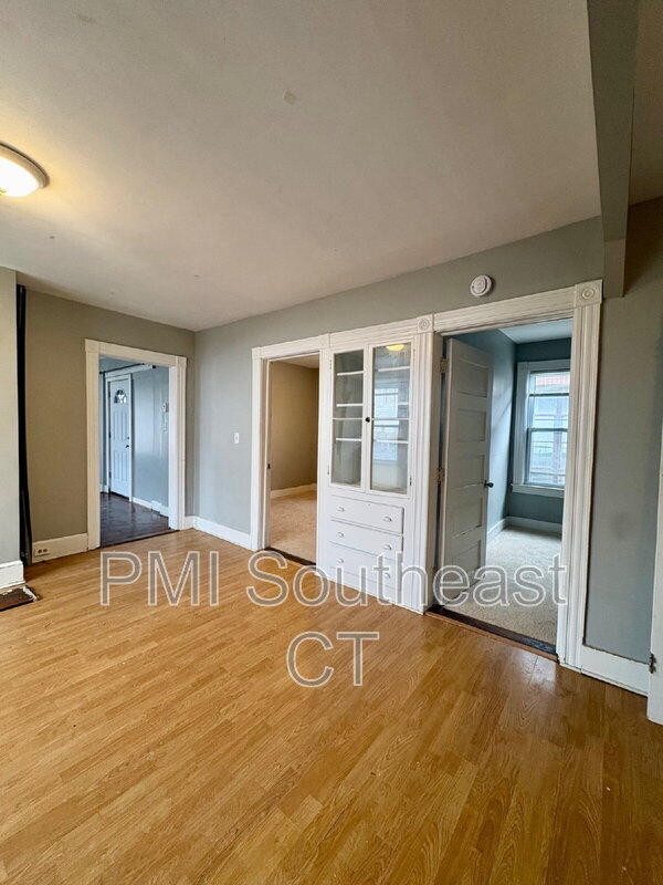 Building Photo - 50 Montauk Ave