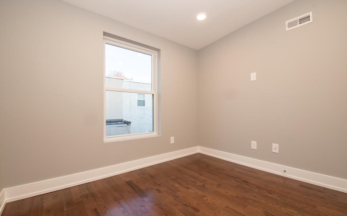 Spare Room - 1513 S Woodstock St