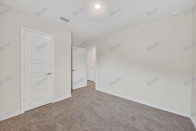 Building Photo - 9808 High Banker Dr