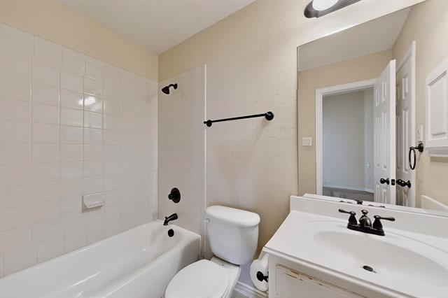 Building Photo - 4612 Quiet Cir