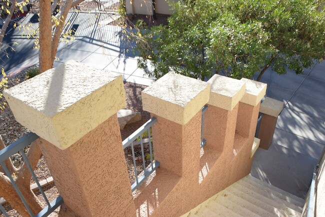 Building Photo - SUMMERLIN - AMBER RIDGE CONDO