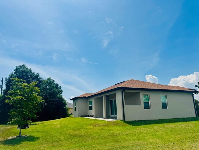 Building Photo - 30515 Cedar Rd