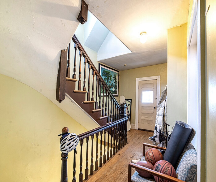Building Photo - 39 Gorham St