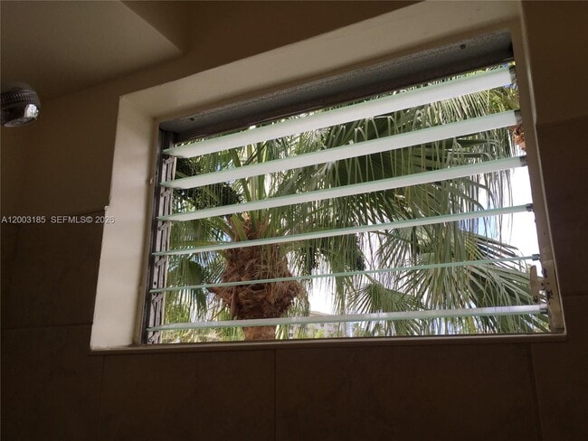 Building Photo - 900 Euclid Ave