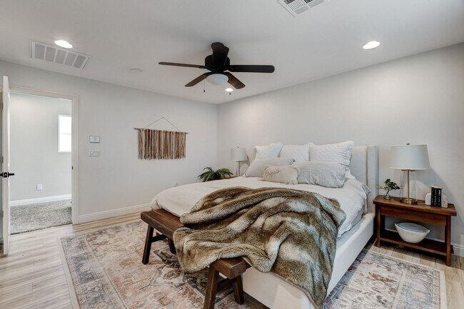 Building Photo - Providence Las Vegas 3 Bed and 3 Bath Home with Gated Community, Modern Upgrades & Resort-Style A...