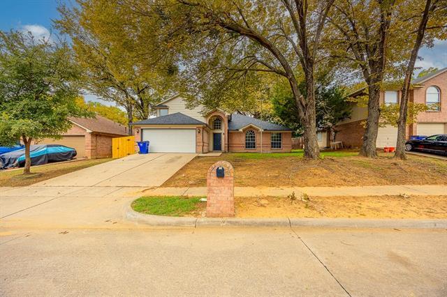 Building Photo - 907 Yellowstone Dr