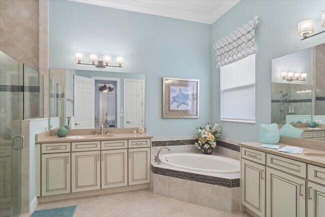 Building Photo - 17120 SW Ambrose Way