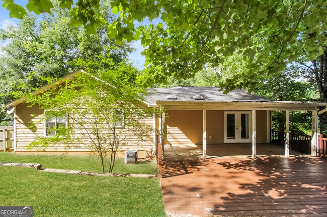 Building Photo - 507 Hollow Ct