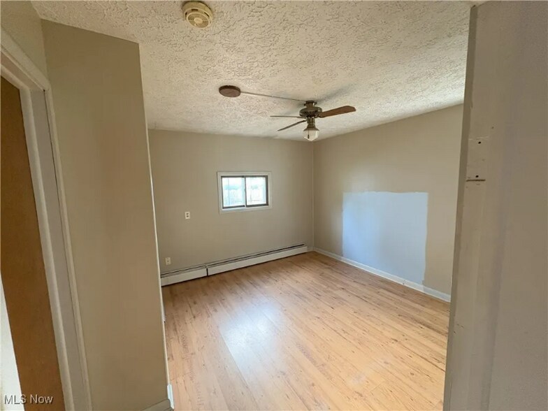 Building Photo - 9513 Edison St NE