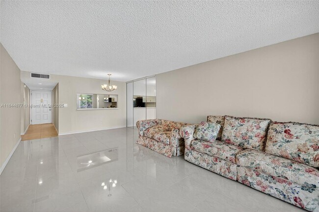 Building Photo - 7214 S Devon Dr