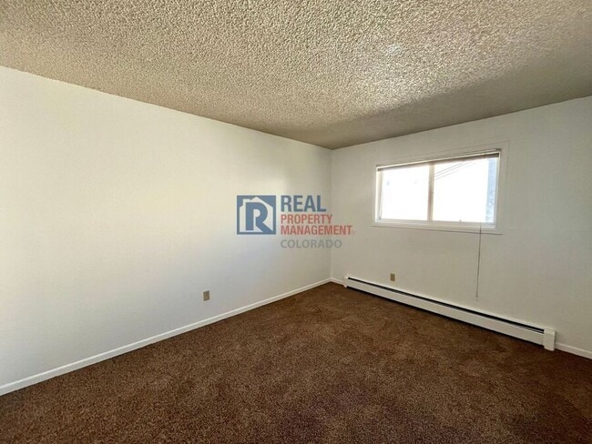 Building Photo - 5034 El Camino Dr