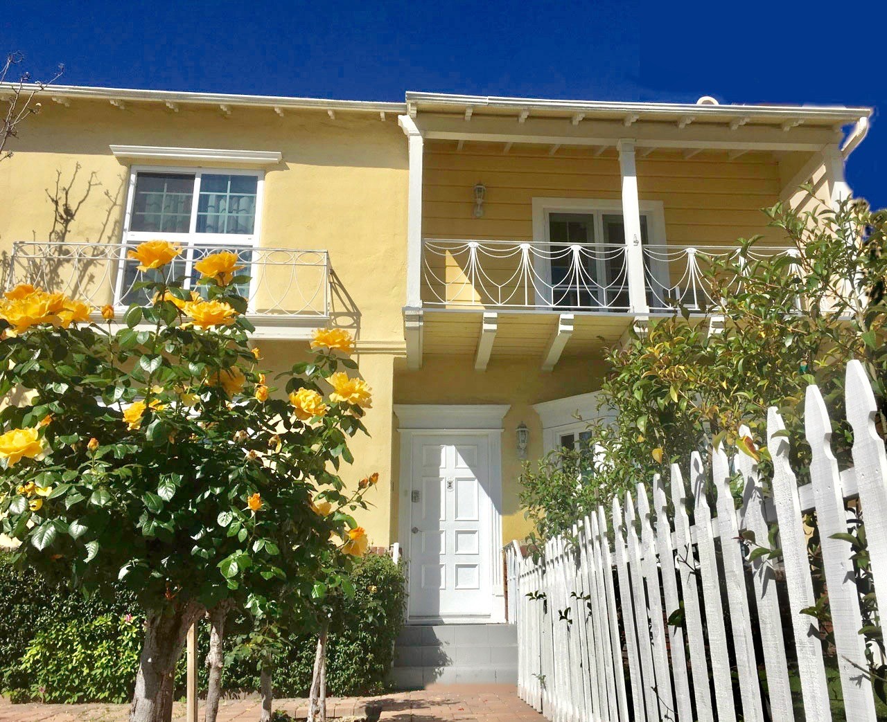 1936 Owner managed trophy triplex - 215 S Poinsettia Pl