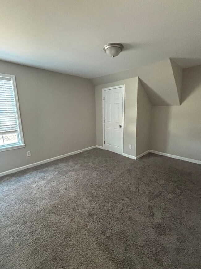 Building Photo - 3503 S Broad Pl SW