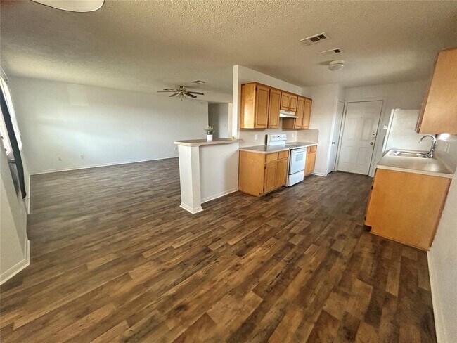 Building Photo - 4302 Janelle Dr