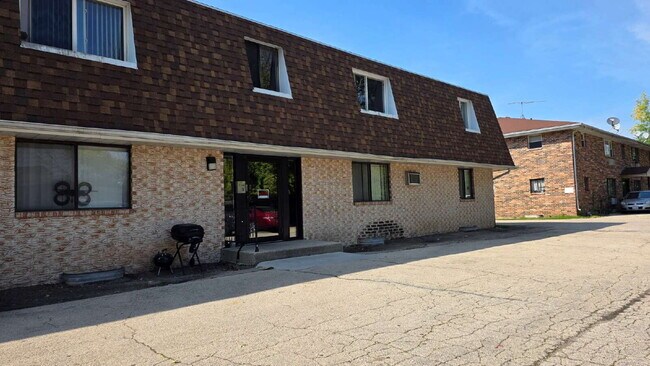 Building Photo - 2500 Honey Lou Ct