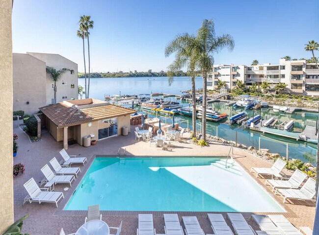 Building Photo - 4747 Marina Dr