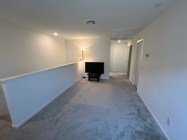 Building Photo - 24943 Dassault Ct