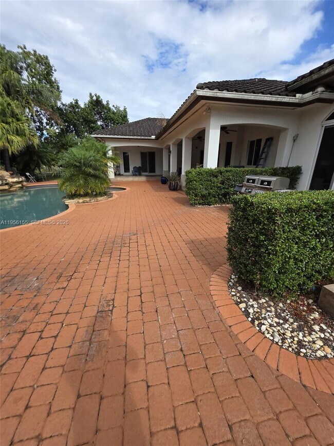 Building Photo - 28860 SW 182nd Ave