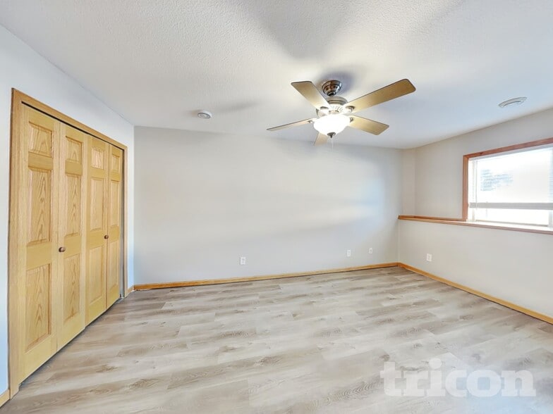 Building Photo - 1909 135th Ave NW