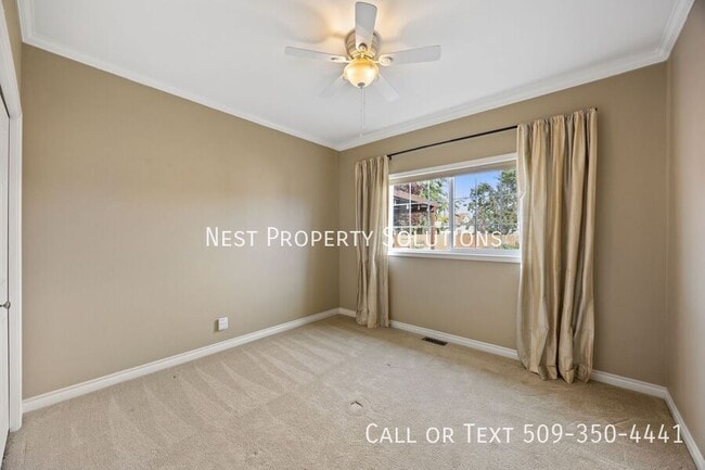 Building Photo - 318 E Tanglewood Dr