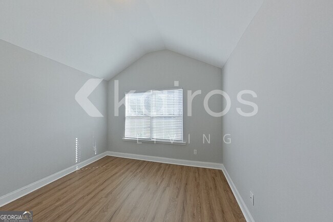 Building Photo - 228 Western Red Cedar Dr