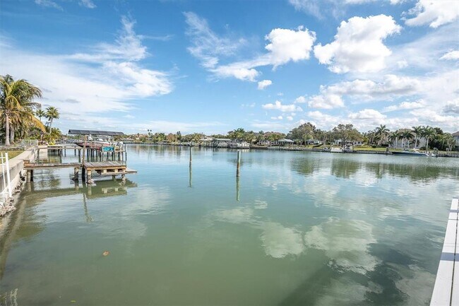 Building Photo - 309 Buttonwood Ln