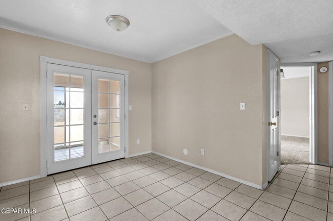 Building Photo - 11815 Stone Castle Dr