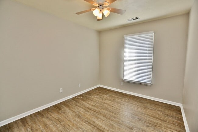 Building Photo - Updated End-Unit Brick Townhome Ready NOW!...