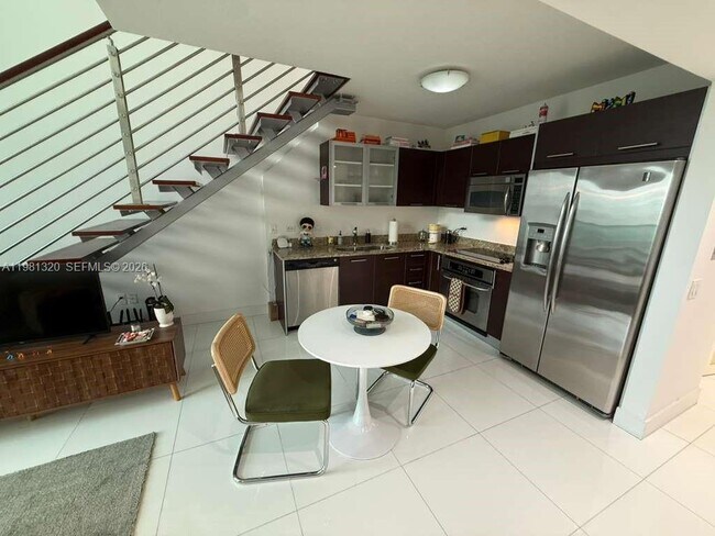 Building Photo - 41 SE 5th St