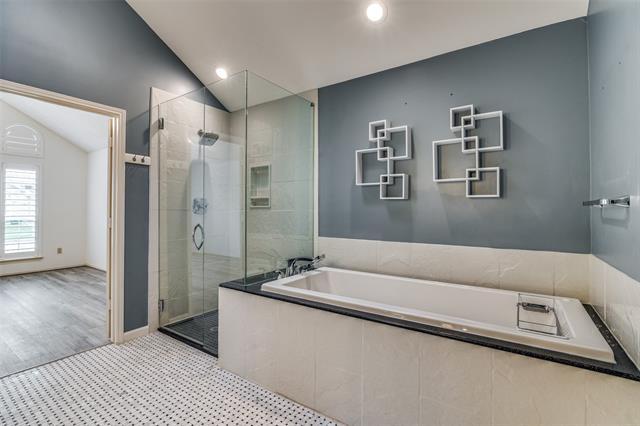Building Photo - 524 Raintree Cir